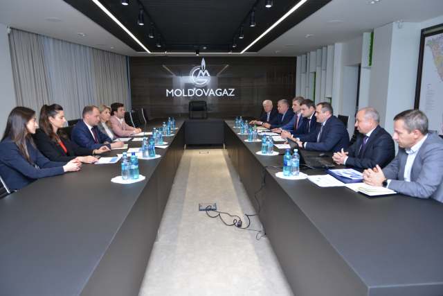 Establishing the collaboration relationships between Chisinau City Hall and "Moldova-Gaz" JSC

