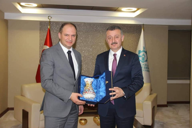 Начало сотруднических отношений между муниципиями Кишинэу и Коджаэли (Турция)

