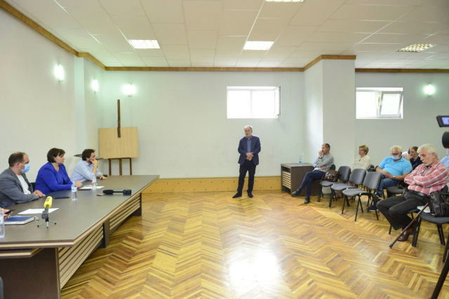 The General Mayor, Ion Ceban, in conversation with the Union of Architects of Moldova's representatives


