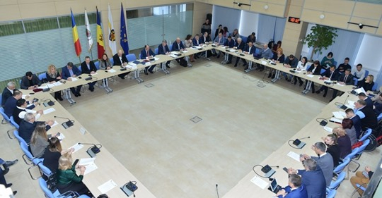 Утверждено дополнительное Соглашение о сотрудничестве к Протоколу о побратимстве между примэрией Кишинэу и примэрией Бухареста    

