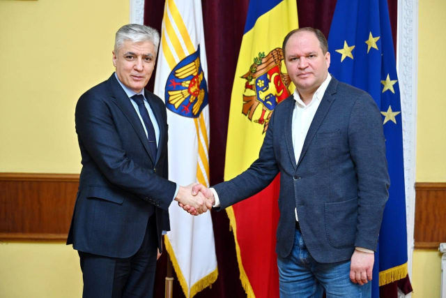 Встреча генерального примара с послом Азербайджана в Молдове