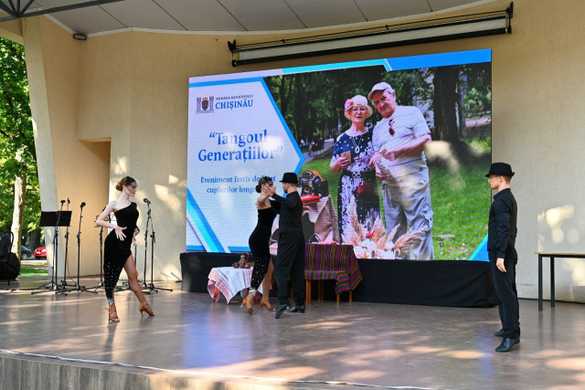 Cuplurile longevive din municipiul Chișinău au fost omagiate în cadrul unui eveniment festiv „Tangoul Generațiilor”, organizat de municipalitate