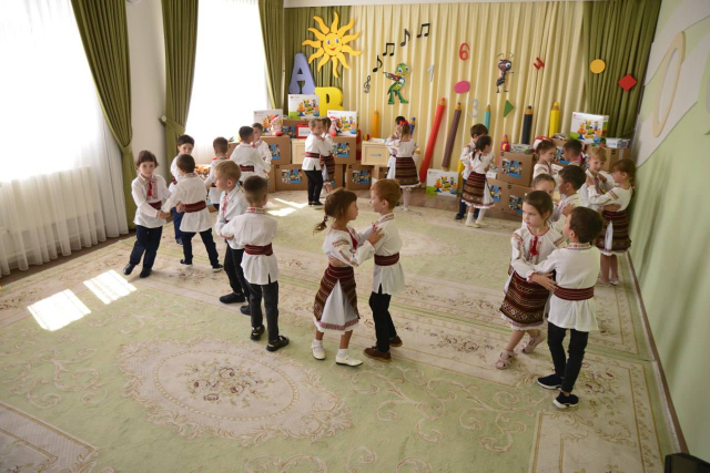 UNICEF și Primăria Chișinău au lansat acțiunea comună de dotare a 18 instituții preșcolare din suburbii cu seturi LEGO, Duplo și jucării cognitive
