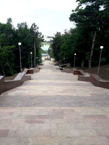 Торжественное открытие гранитных лестниц в Парке „Valea Morilor"

