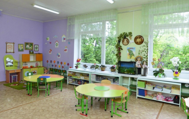From today, is starting enrolling the children in kindergartens  under 4 years of age who have never been institutionalized pre-school institutions

