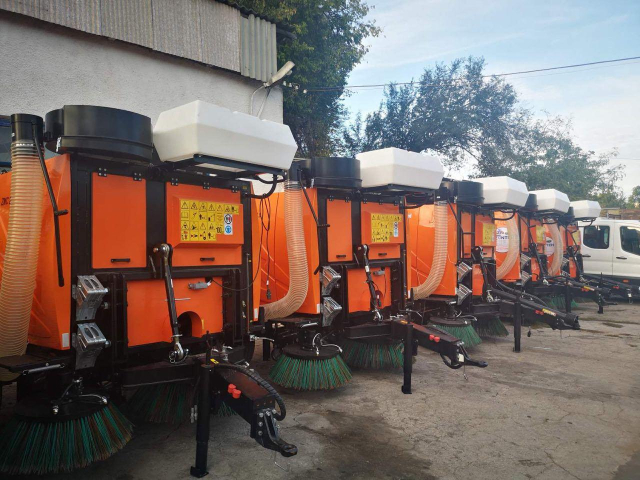Purchase of a batch of equipment and machinery for cleaning the city