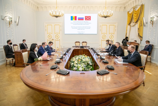 Ion Ceban, General Mayor of Chisinau has signed a Cooperation Agreement with the Governor of St. Petersburg